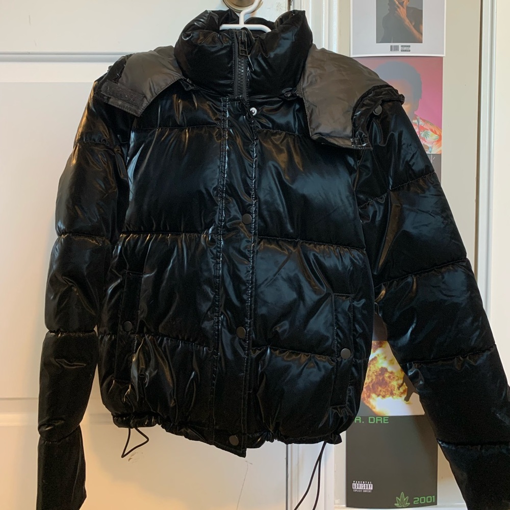 black puffer